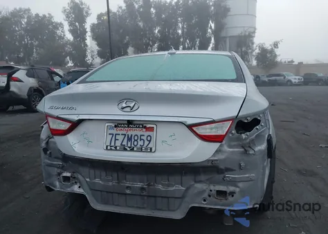 2014 Hyundai Sonata Gls z USA, uszkodzony, nr VIN 5NPEB4AC9EH940923